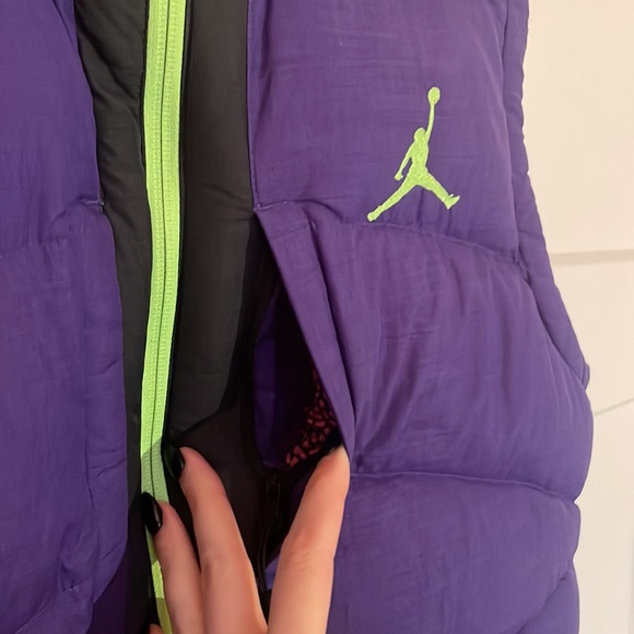 Nike Air Jordan puffer vest - Picture 4 of 8